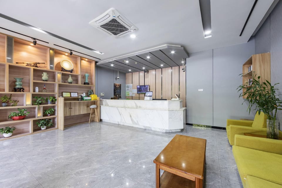 Hi Inn (Shanghai University Hutai Road) Hotel in Shanghai