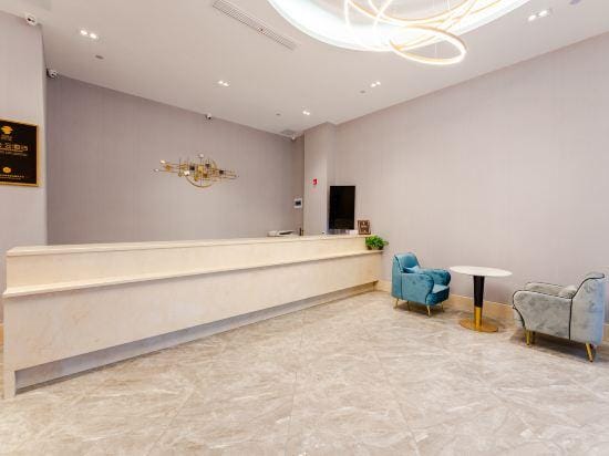 Wanbai Hotel (Shanghai Hongqiao Airport National Convention and Exhibition Center) Hotel in Shanghai