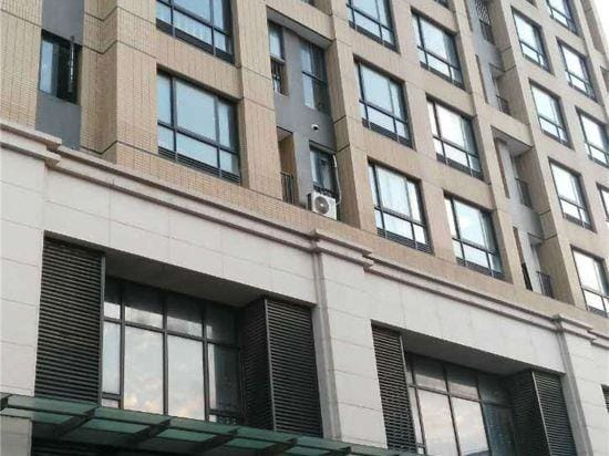 Lakefront Hotel Hotel in Shanghai