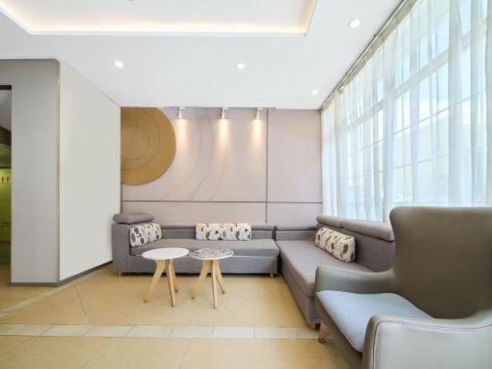 Yuejia Hotel (Shanghai Qingpu District Sports Center Qingpu New City Metro Station Branch) Hotel in Shanghai