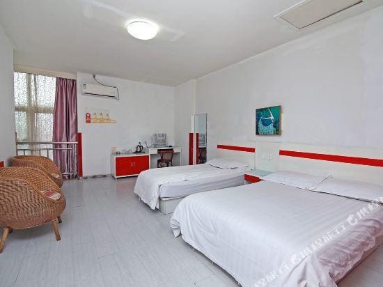 Holiday Hostel Hotel in Shanghai