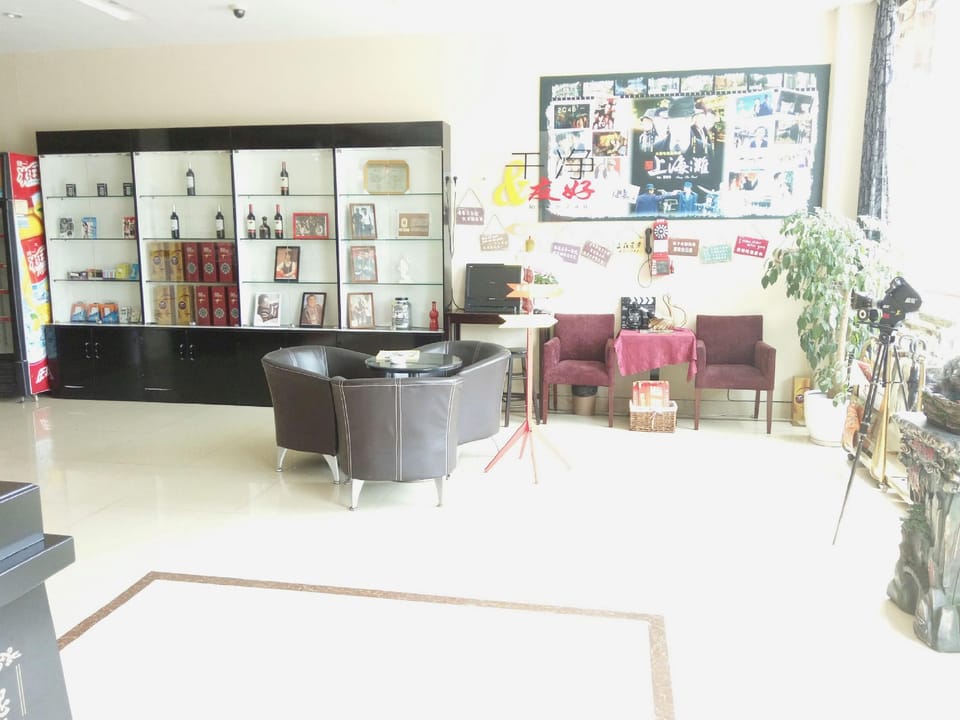 Super 8 Hotel (Shanghai Songjiang Chedun Movie City Nanyao Road) Hotel in Shanghai
