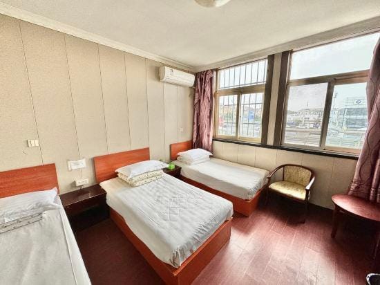 Tianyun Hostel Hotel in Shanghai