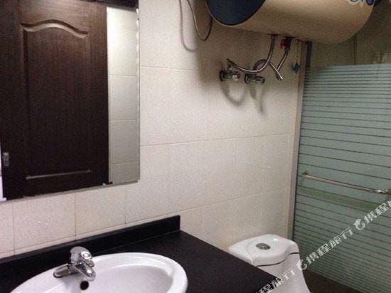 Tianyun Hostel Hotel in Shanghai