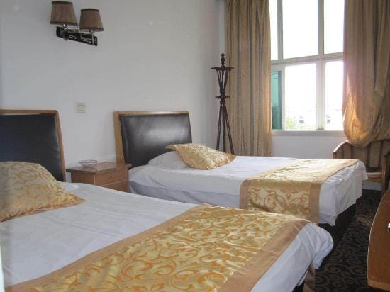 Xingping Hostel Hotel in Shanghai