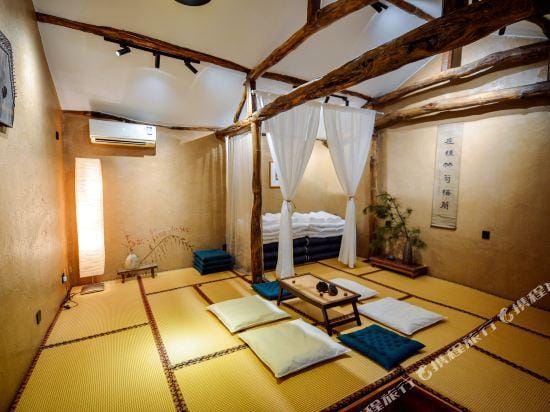 Long Table Inn Hotel in Beijing