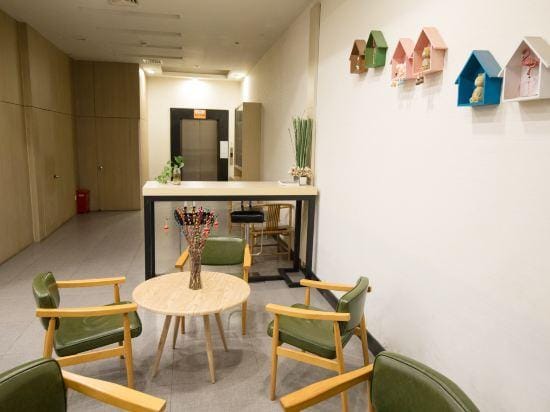 Weiting Qingju Hotel (Shanghai Hongqiao Airport Beihua Road Branch) Hotel in Shanghai