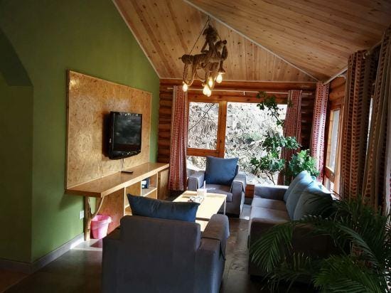 Shui'an Shanba Resort Hotel in Beijing