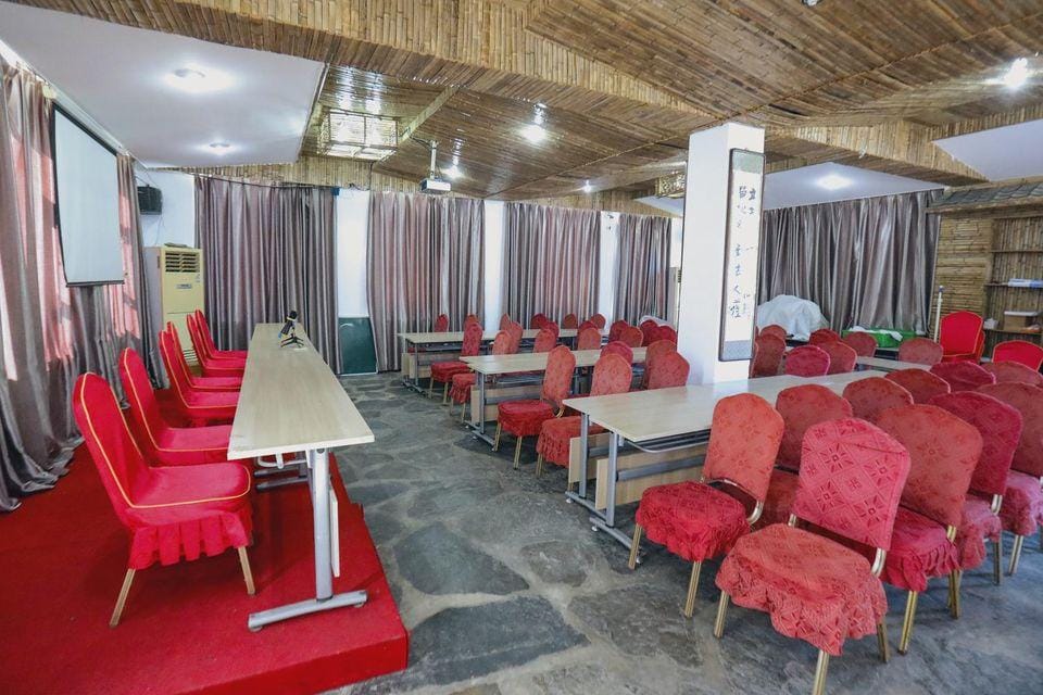 Yushifu Holiday Resort Hotel in Beijing
