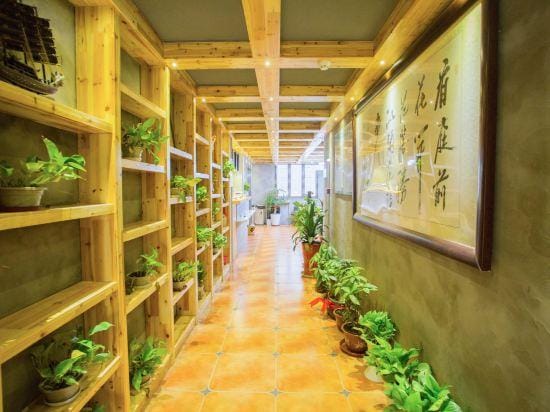 Xiezhan Hotel (Shanghai Hongqiao National Convention and Exhibition Center) Hotel in Shanghai