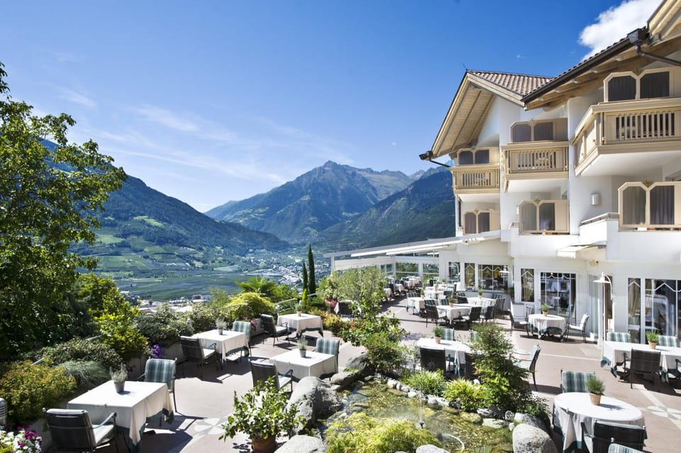 Hotel Sonnbichl Hotel in Merano