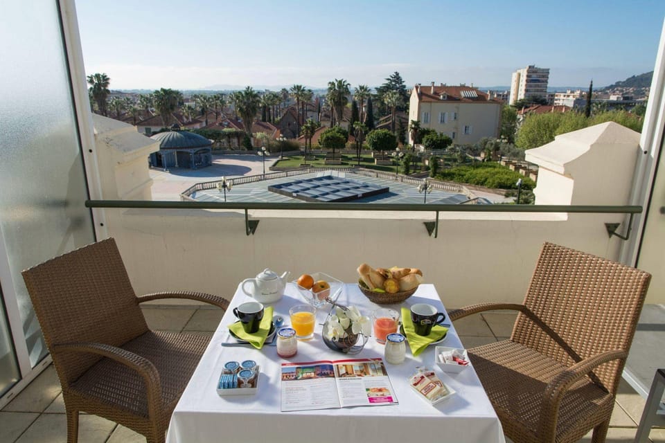 Casino Hotel des Palmiers Hotel in Hyères