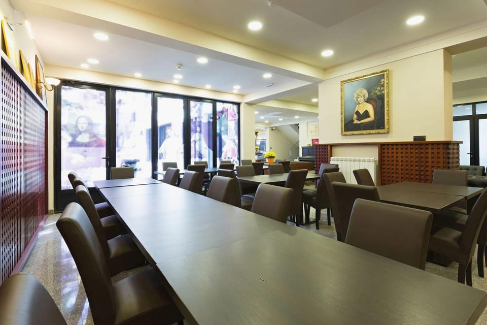 Hotel Sterling Garni Hotel in Belgrade