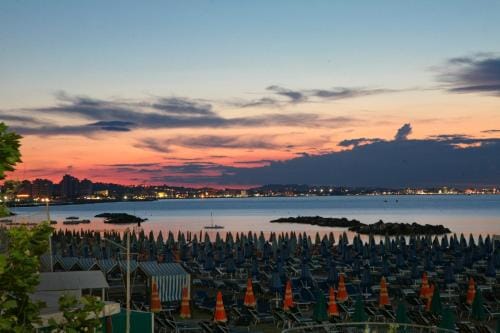 Hotel London Hotel in Cattolica