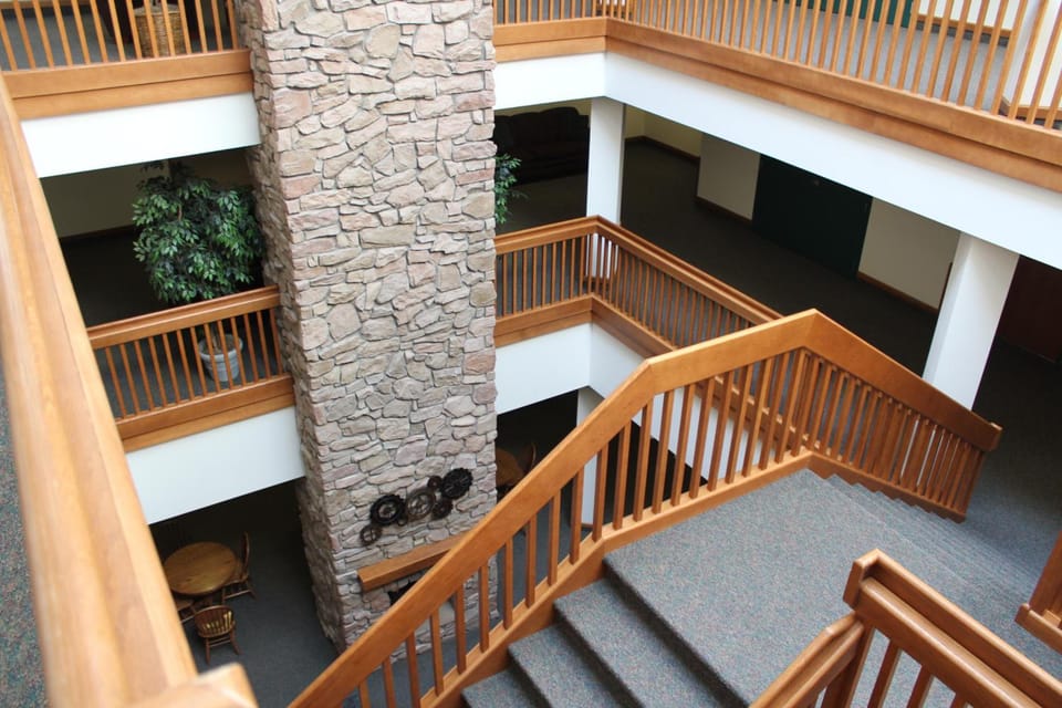 Farmstead Inn and Conference Center Hotel in Shipshewana