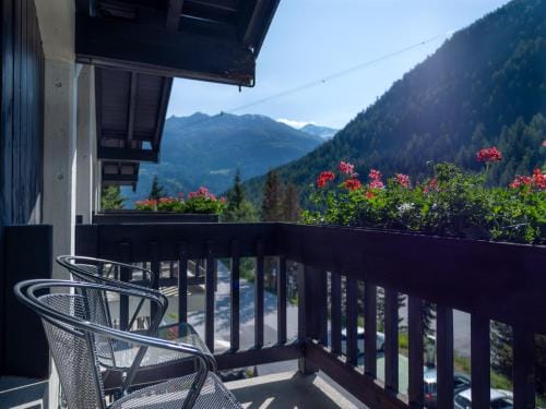 Hotel Cristal - Swiss Riders Lodge Grimentz Hotel in Canton of Valais