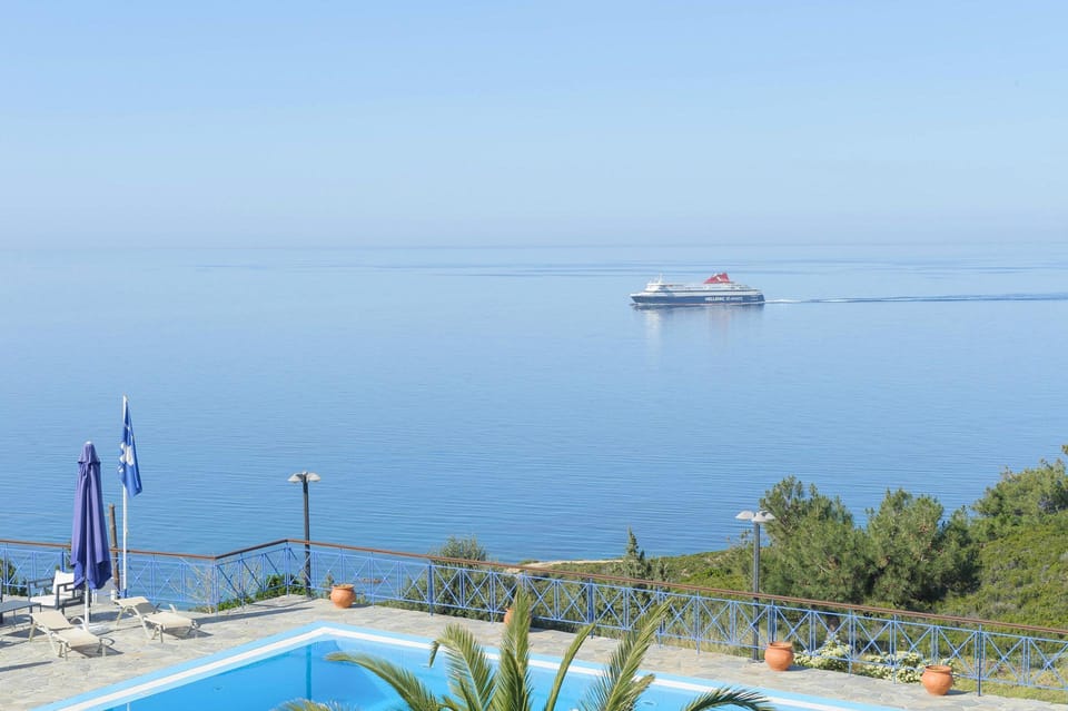 Karras Star Hotel Hotel in Icaria