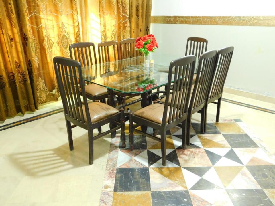 Moon Palace Hotel Hotel in Lahore