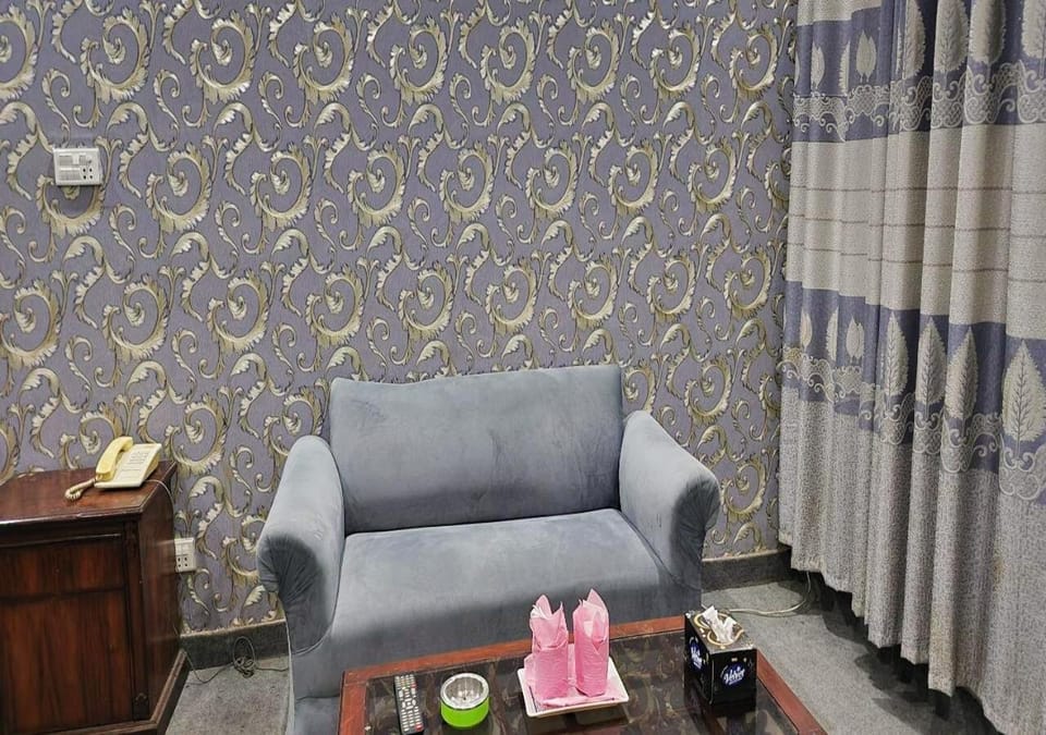 Sapphire Inn Motel Hotel in Lahore