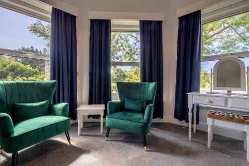 Cosy Wolf Bed & Breakfast Hotel in Freshwater