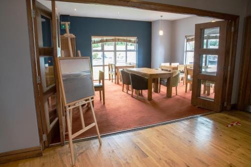 The Boat House Hotel in Cumbernauld