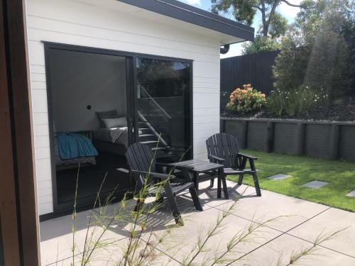 Roy and Anns Haven Hotel in Auckland Region