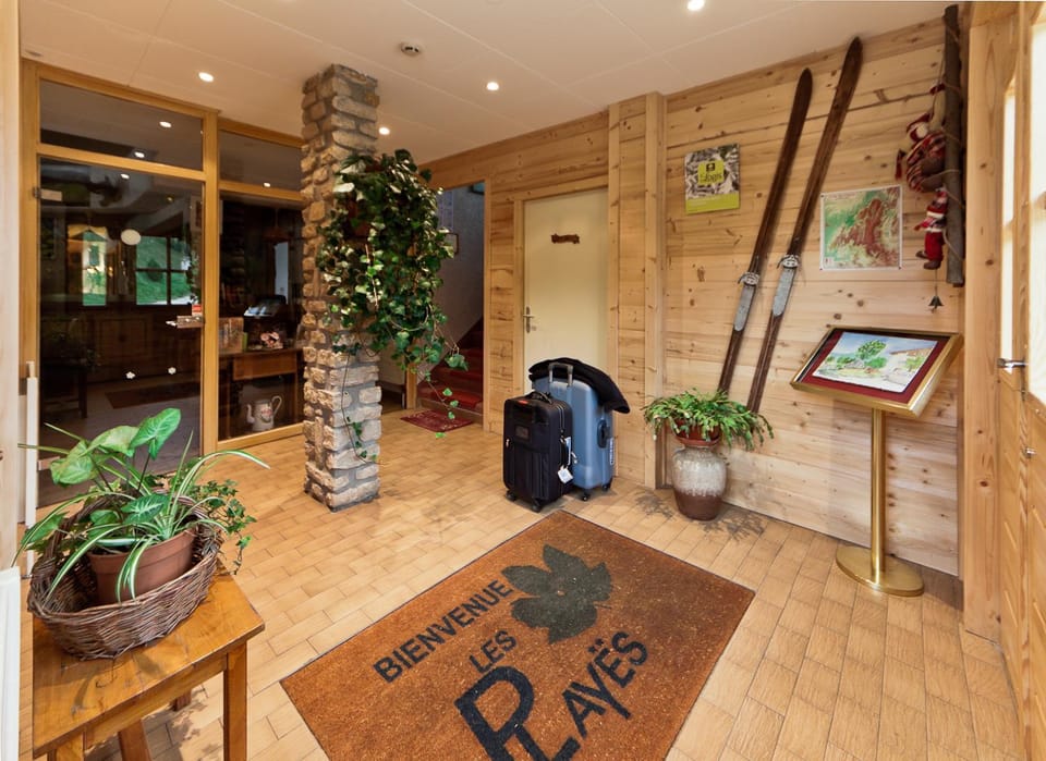 Logis Hotel Les Playes Hotel in Provence-Alpes-Côte d'Azur