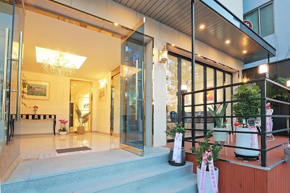 Ulsan Dalbit Eunhasu Guest House Hotel in South Korea