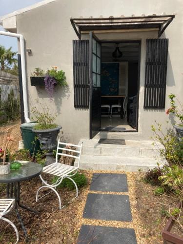 Constantia Lazy River Hotel in Cape Town