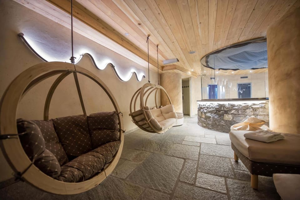 Hotel Jolanda Sport Hotel in Aosta Valley, Italy