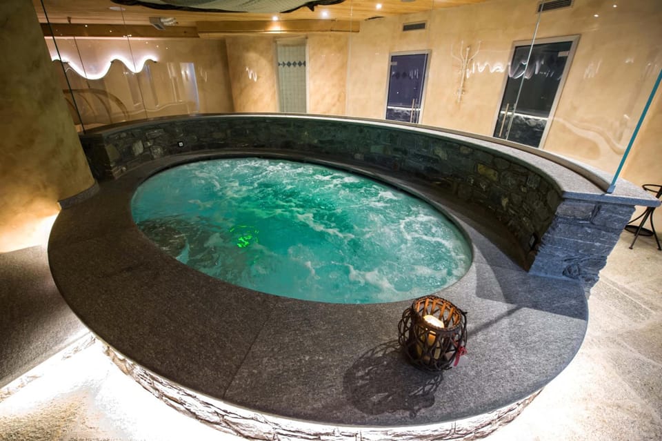 Hotel Jolanda Sport Hotel in Aosta Valley, Italy