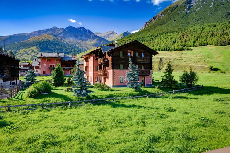 Residence Bait da Mott Hotel in Canton of Grisons