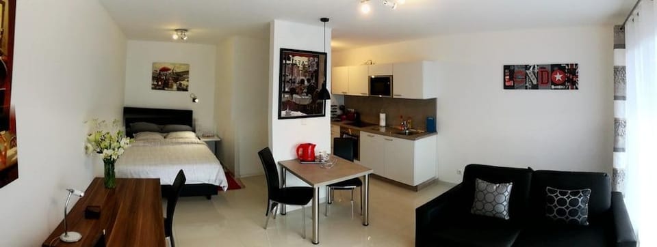 SHS Suite Home Sweet Strassen Hotel in Strassen