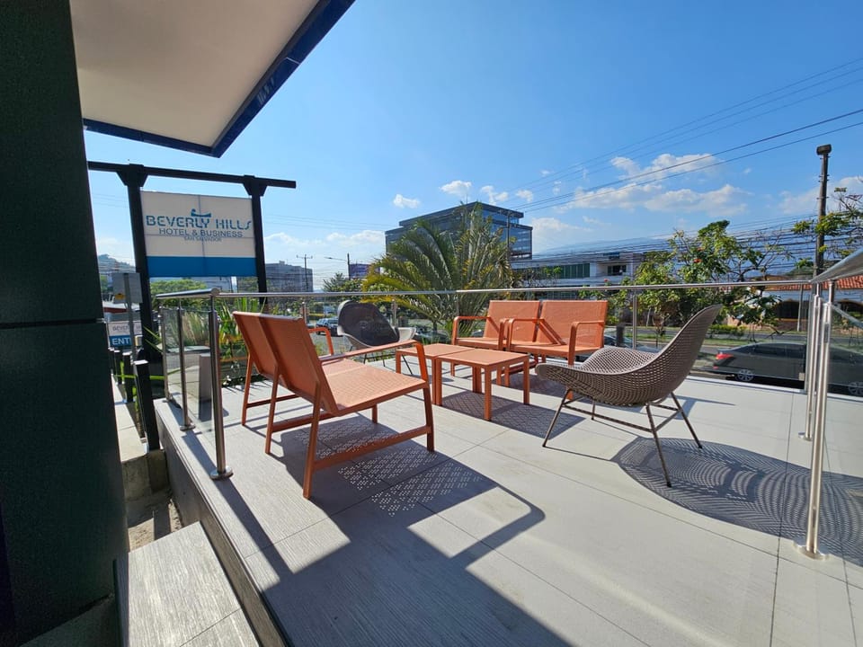 Beverly Hills: Hotel and Business Hotel in San Salvador