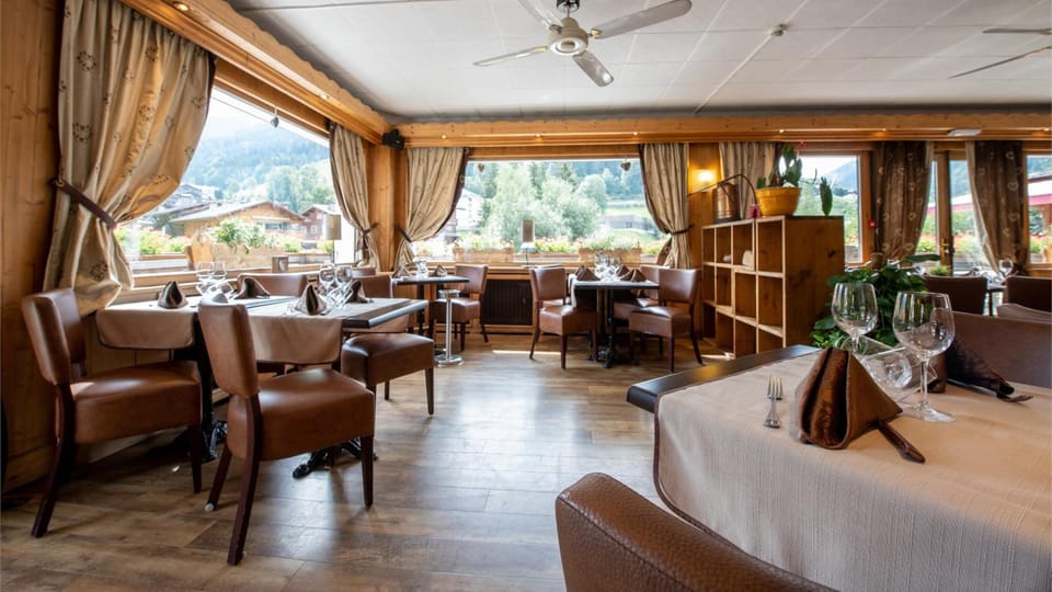 Hotel La Montagne Hotel in La Clusaz