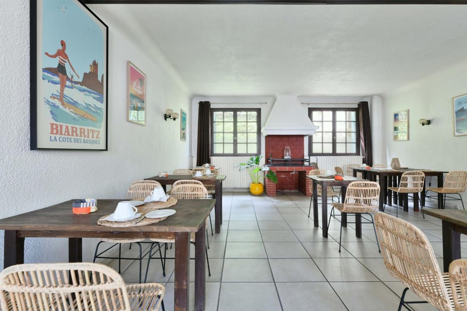 Hotel VAL FLORES LOGIS Hotel in Biarritz