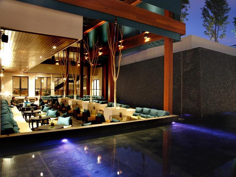 Bar/lounge