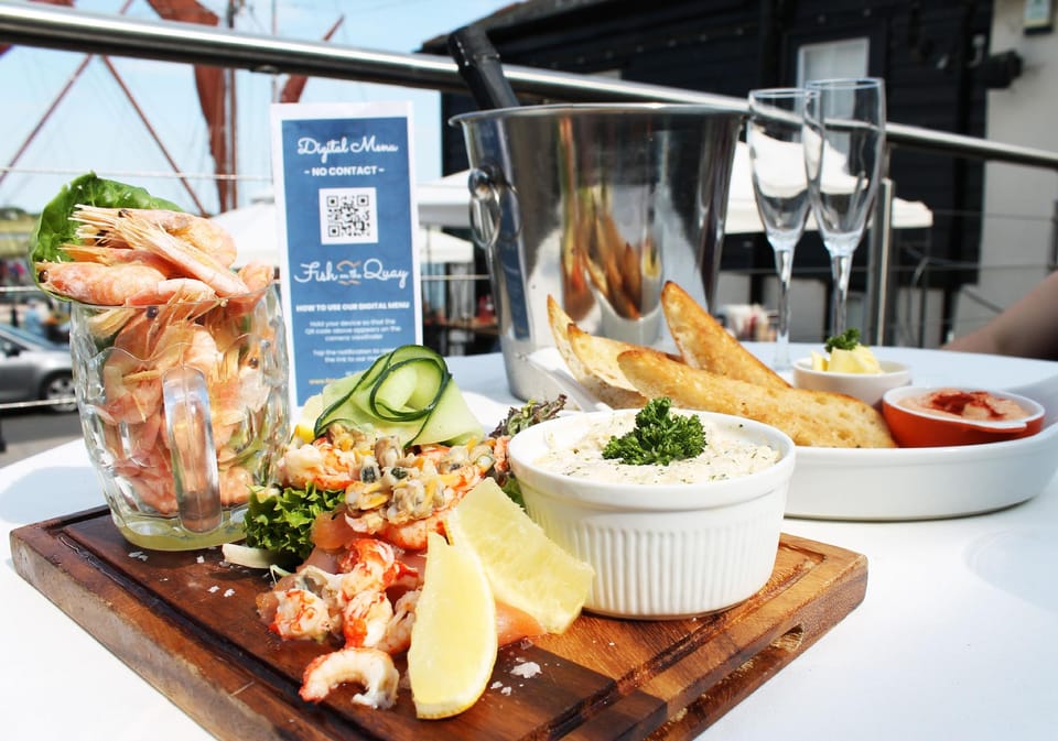 Jolly Sailor- Fish on the Quay Hotel in Maldon District