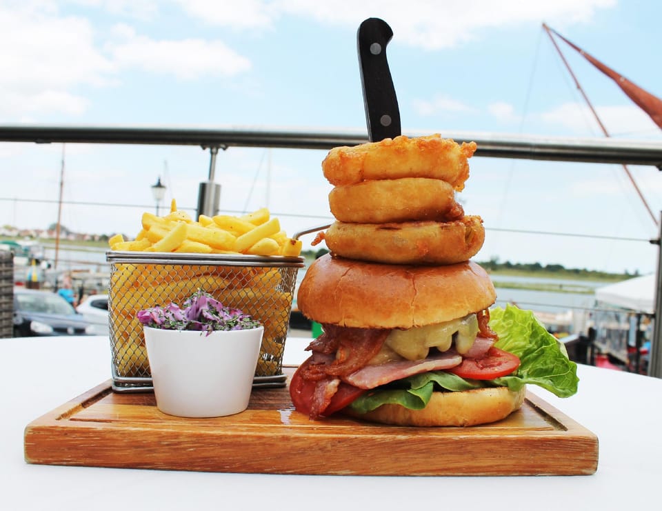 Jolly Sailor- Fish on the Quay Hotel in Maldon District