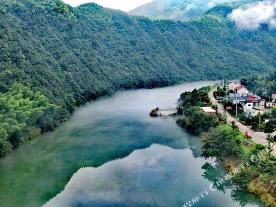 Wanjing Inn |Xijin Bamboo Raft · Bay · Mountain View Courtyard (Chujiatan, Southern Anhui Sichuan Hotel in Zhejiang