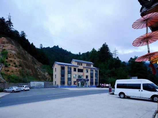 Longmen Inn Hotel in Zhejiang