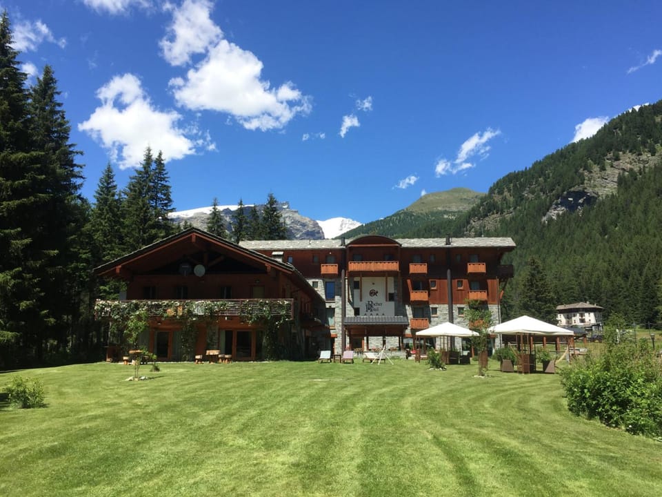 Le Rocher Hotel Hotel in Aosta Valley, Italy