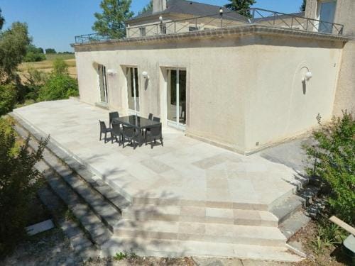 Maison la grande serre Hotel in Centre-Val de Loire