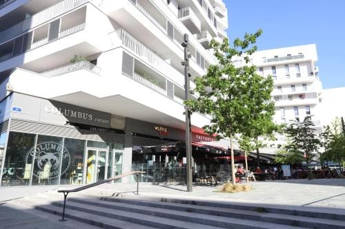 Appartement spacieux, Paris centre 20min, Orly 20min, Disney 35min Hotel in Massy