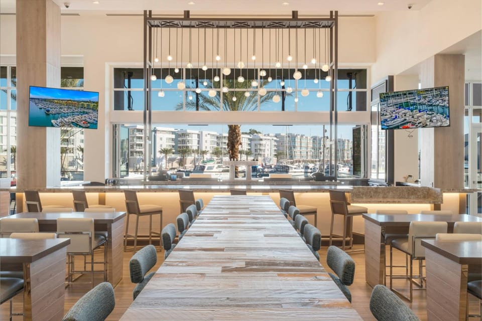 Bar/lounge