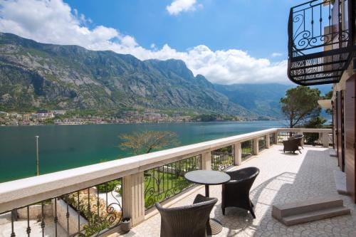 Palazzo Banicevic Luxury Rooms Hotel in Kotor Municipality