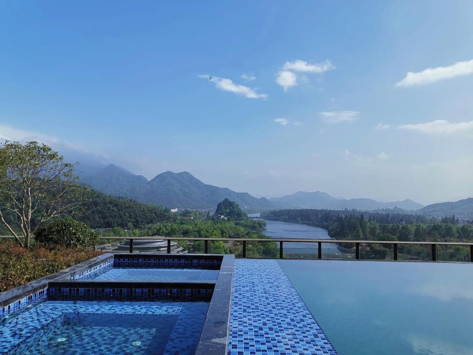 GRAND NEW CENTURY RESORT Bamboo Expo Garden Anji Hotel in Zhejiang