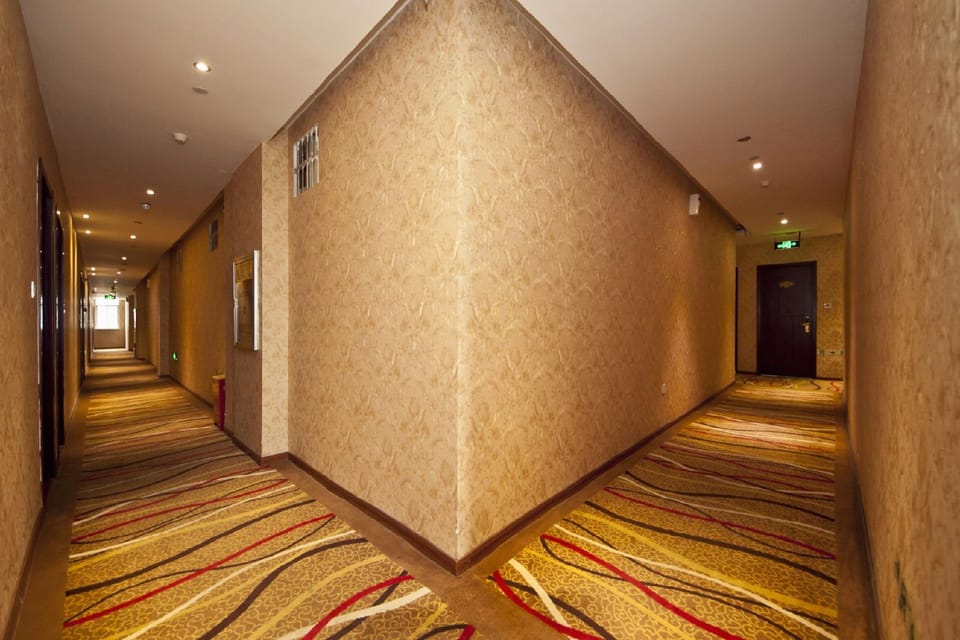 Longzhen Business Hotel Hotel in Zhejiang