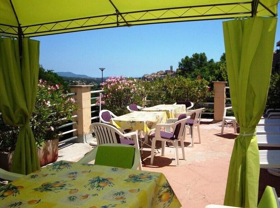 Hotel la Lubiane Hotel in Vence