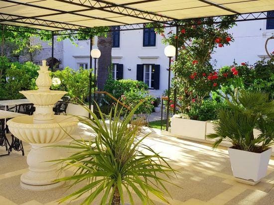 Villa Giardino Heritage Boutique Hotel Bol Hotel in Bol